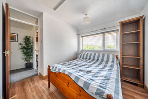Bedroom- click for photo gallery